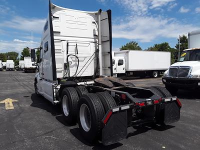 Used 2019 Volvo VNL 6x4, Semi Truck for sale #877871 - photo 2