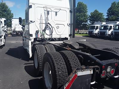 Used 2020 Freightliner Cascadia Sleeper Cab 6x4, Semi Truck for sale #881281 - photo 2