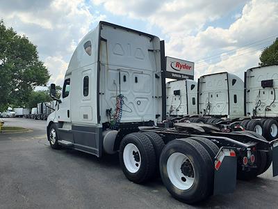 Used 2020 Freightliner Cascadia Sleeper Cab 6x4, Semi Truck for sale #896739 - photo 2