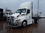 Used 2019 Freightliner Cascadia 116 Day Cab 4x2, Semi Truck for sale #270069 - photo 1