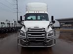 Used 2019 Freightliner Cascadia 116 Day Cab 4x2, Semi Truck for sale #270069 - photo 3