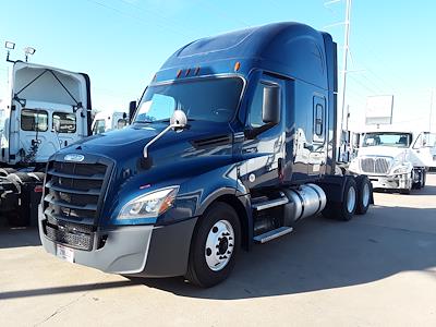 Used 2020 Freightliner Cascadia Sleeper Cab 6x4, Semi Truck for sale #294845 - photo 1