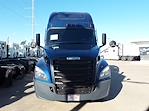 Used 2020 Freightliner Cascadia Sleeper Cab 6x4, Semi Truck for sale #294845 - photo 3