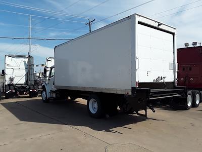 Used 2016 Freightliner M2 106 4x2, 20' Box Truck for sale #354934 - photo 2