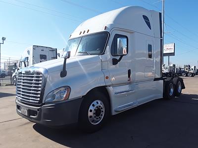 Used 2016 Freightliner Cascadia 6x4, Semi Truck for sale #358854 - photo 2