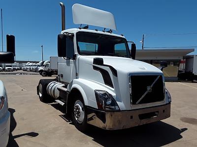 Used 2016 Volvo VNL 4x2, Semi Truck for sale #384097 - photo 1