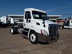 Used 2016 Freightliner Cascadia Day Cab 4x2, Semi Truck for sale #655211 - photo 4