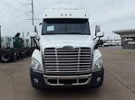 Used 2017 Freightliner Cascadia Sleeper Cab 6x4, Semi Truck for sale #675510 - photo 3