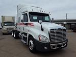 Used 2017 Freightliner Cascadia Sleeper Cab 6x4, Semi Truck for sale #675510 - photo 4