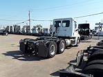 Used 2018 Freightliner Cascadia Day Cab 6x4, Semi Truck for sale #762266 - photo 5