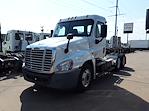 Used 2018 Freightliner Cascadia Day Cab 6x4, Semi Truck for sale #762269 - photo 1