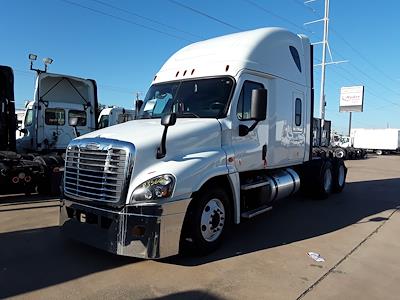 Used 2019 Freightliner Cascadia Sleeper Cab 6x4, Semi Truck for sale #835606 - photo 1