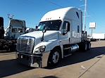 Used 2019 Freightliner Cascadia Sleeper Cab 6x4, Semi Truck for sale #835606 - photo 1