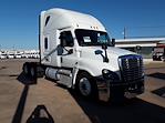 Used 2019 Freightliner Cascadia Sleeper Cab 6x4, Semi Truck for sale #835606 - photo 4