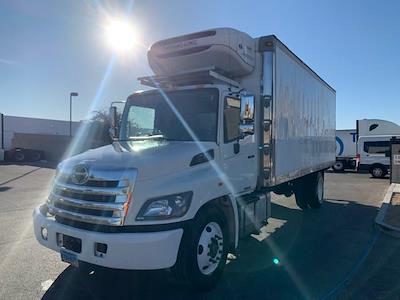 Used 2014 Hino 268A Single Cab 4x2, 22' Refrigerated Body for sale #536364 - photo 1