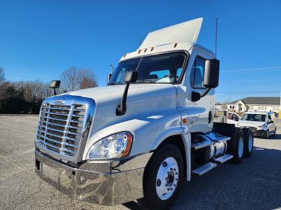 Used 2020 Freightliner Cascadia Day Cab 6x4, Semi Truck for sale #230312 - photo 1