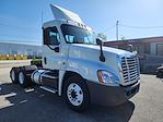 Used 2016 Freightliner Cascadia Day Cab 6x4, Semi Truck for sale #354617 - photo 4