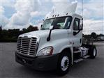 Used 2016 Freightliner Cascadia Day Cab 4x2, Semi Truck for sale #359389 - photo 1
