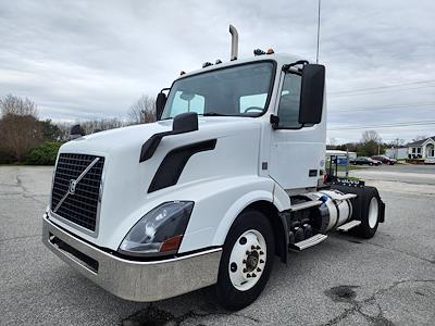 Used 2016 Volvo VNL 4x2, Semi Truck for sale #396351 - photo 1