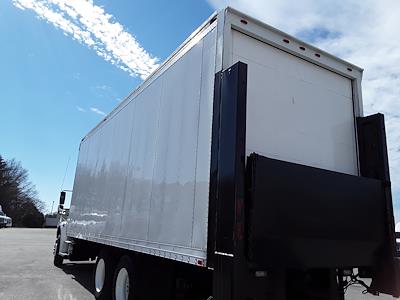 Used 2014 Freightliner M2 106 6x4, 26' Box Truck for sale #553131 - photo 2