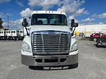 Used 2017 Freightliner Cascadia Day Cab 6x4, Semi Truck for sale #670758 - photo 3