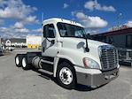 Used 2017 Freightliner Cascadia Day Cab 6x4, Semi Truck for sale #670758 - photo 4