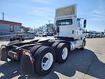 Used 2017 Freightliner Cascadia Day Cab 6x4, Semi Truck for sale #672012 - photo 5