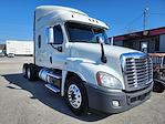 Used 2017 Freightliner Cascadia Sleeper Cab 6x4, Semi Truck for sale #675533 - photo 4