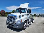 Used 2018 Freightliner Cascadia Day Cab 4x2, Semi Truck for sale #681824 - photo 1