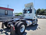 Used 2018 Freightliner Cascadia Day Cab 4x2, Semi Truck for sale #681824 - photo 5