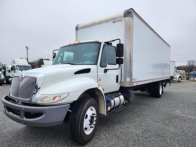 Used 2018 International DuraStar 4300 SBA 4x2, Box Truck for sale #682760 - photo 1