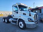 Used 2018 Freightliner Cascadia Day Cab 6x4, Semi Truck for sale #751159 - photo 1