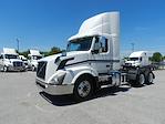 Used 2018 Volvo VNL 6x4, Semi Truck for sale #753124 - photo 1