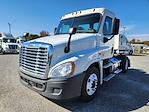 Used 2018 Freightliner Cascadia Day Cab 4x2, Semi Truck for sale #754885 - photo 1