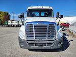 Used 2018 Freightliner Cascadia Day Cab 4x2, Semi Truck for sale #754885 - photo 3