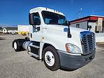 Used 2018 Freightliner Cascadia Day Cab 4x2, Semi Truck for sale #754885 - photo 4