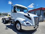 Used 2019 Volvo VNL 6x4, Semi Truck for sale #774428 - photo 2