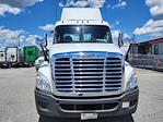 Used 2019 Freightliner Cascadia Day Cab 4x2, Semi Truck for sale #820642 - photo 4