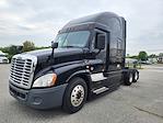 Used 2020 Freightliner Cascadia Sleeper Cab 6x4, Semi Truck for sale #880025 - photo 1