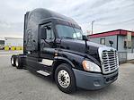 Used 2020 Freightliner Cascadia Sleeper Cab 6x4, Semi Truck for sale #880025 - photo 8
