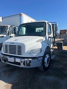 Used 2015 Freightliner M2 106 Conventional Cab 4x2, Flatbed Truck for sale #348177 - photo 1