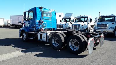 Used 2016 Volvo VNL 6x4, Semi Truck for sale #353728 - photo 2