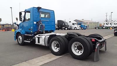 Used 2016 Volvo VNL 6x4, Semi Truck for sale #353826 - photo 2