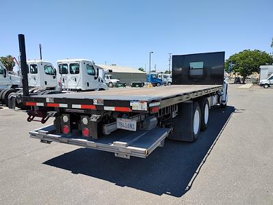 Used 2014 Freightliner M2 106 6x4, 26' Flatbed Truck for sale #547939 - photo 1