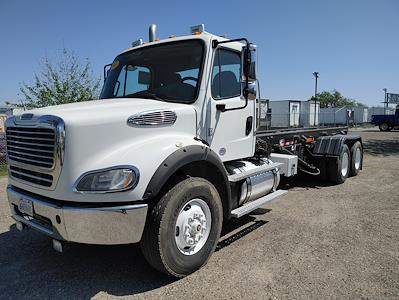 Used 2015 Freightliner M2 112 6x4, 22' Cab Chassis for sale #642727 - photo 1