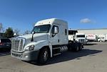 Used 2017 Freightliner Cascadia Sleeper Cab 6x4, Semi Truck for sale #674294 - photo 3