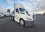 Used 2018 Freightliner Cascadia Day Cab 6x4, Semi Truck for sale #750170 - photo 4