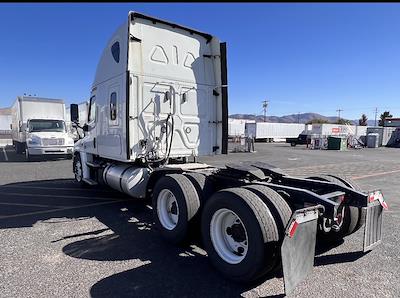Used 2019 Freightliner Cascadia Sleeper Cab 6x4, Semi Truck for sale #810064 - photo 2