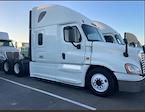 Used 2019 Freightliner Cascadia Sleeper Cab 6x4, Semi Truck for sale #813187 - photo 5