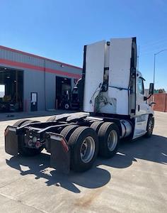 Used 2019 Freightliner Cascadia Day Cab 6x4, Semi Truck for sale #869414 - photo 2